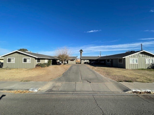 711 E Barnard St, Unit 711 in Blythe, CA - Foto de edificio