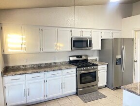 6241 E 42nd St in Yuma, AZ - Building Photo - Building Photo
