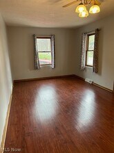 1059 Jean Ave in Akron, OH - Foto de edificio - Building Photo