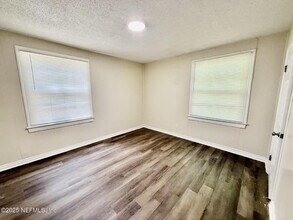 822 Saranac St in Jacksonville, FL - Building Photo - Building Photo