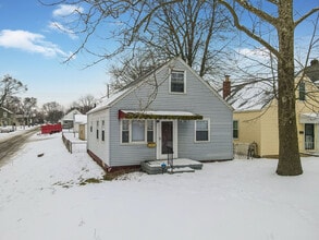 299 S HAGUE AVE in Columbus, OH - Foto de edificio - Building Photo