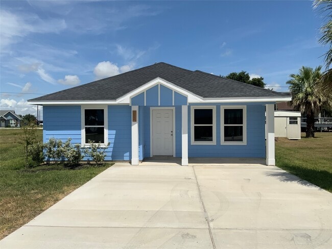 619 W Bayshore Dr in Palacios, TX - Building Photo - Building Photo