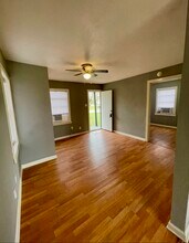1901 N Avenue Q, Unit 1905 in Freeport, TX - Building Photo - Building Photo