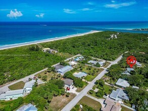 2305 Tamarind Dr in Fort Pierce, FL - Building Photo - Building Photo