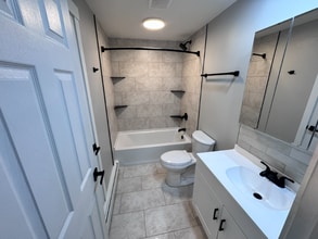 1 Selander St in New Britain, CT - Foto de edificio - Building Photo