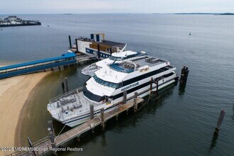 297 Shore Dr in Highlands, NJ - Building Photo - Building Photo