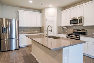 171 Catalina Dr in Niederwald, TX - Building Photo - Building Photo