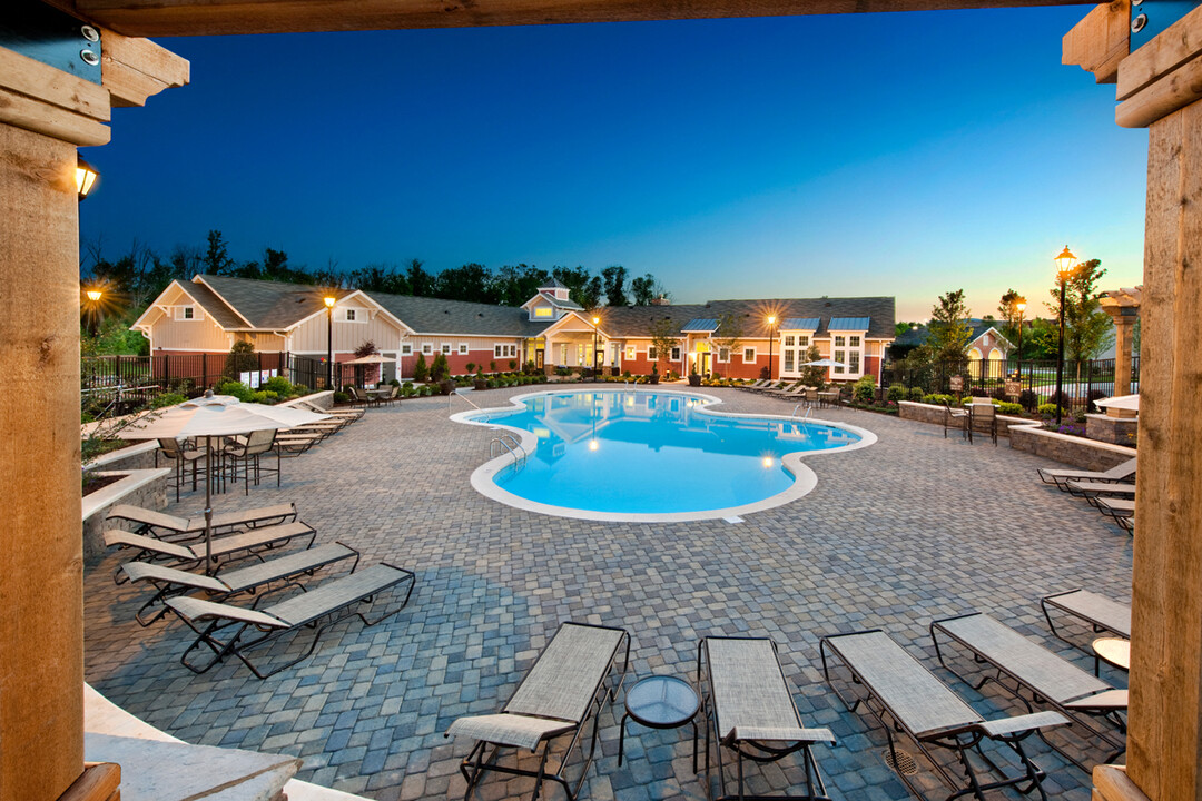 Bexley Village at Concord Mills in Concord, NC - Foto de edificio