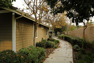 Raincross Cottages in Riverside, CA - Building Photo - Building Photo