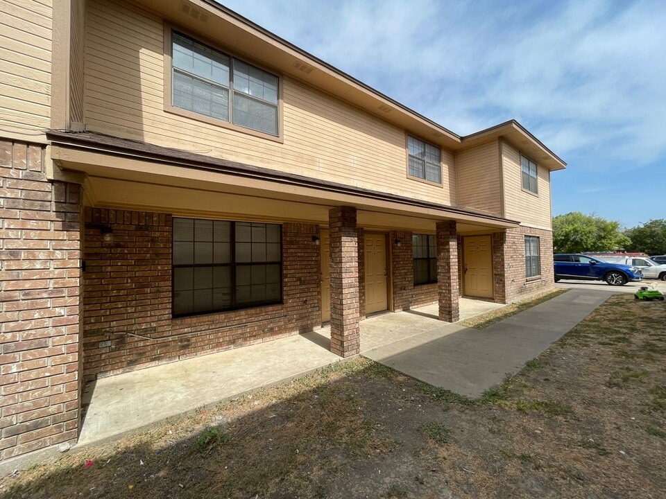 904 Clairidge Ave in Killeen, TX - Building Photo