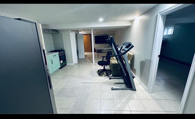 8337 Charlecote Rdg in Jamaica, NY - Building Photo - Building Photo