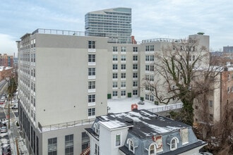 Regency on the Hudson in Yonkers, NY - Foto de edificio - Building Photo