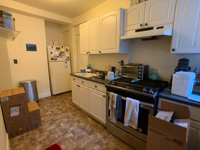 301 Allston St, Unit 2
