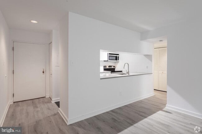 property at 601 24th St NW