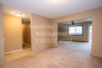 6521 E 50th St in Tulsa, OK - Building Photo - Building Photo
