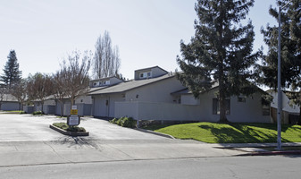 2646-2699 Pueblo Ave Apartments