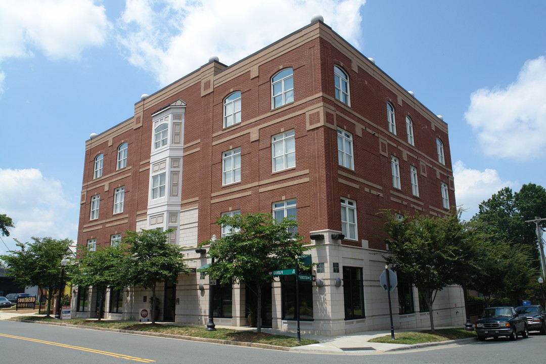 The Kingston in Charlotte, NC - Building Photo