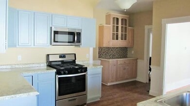 69 Market St in Amesbury, MA - Building Photo - Building Photo