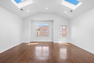 244 Cambridge Ave in Jersey City, NJ - Building Photo - Building Photo