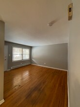 5007 Columbus Dr-Unit -5007A in Oak Lawn, IL - Building Photo - Building Photo