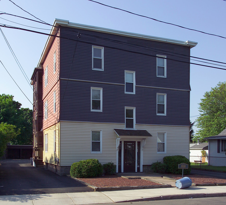 91 Providence St in Chicopee, MA - Building Photo