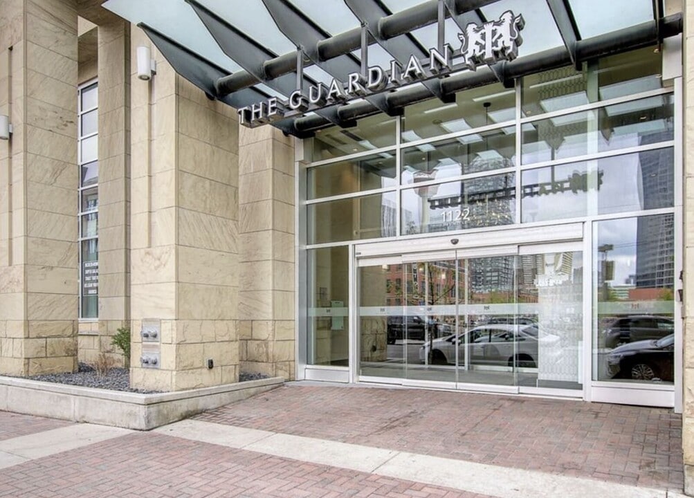 1122-1123 3 St SE in Calgary, AB - Building Photo
