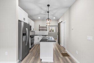 509 Greenwich St in Philadelphia, PA - Building Photo - Building Photo