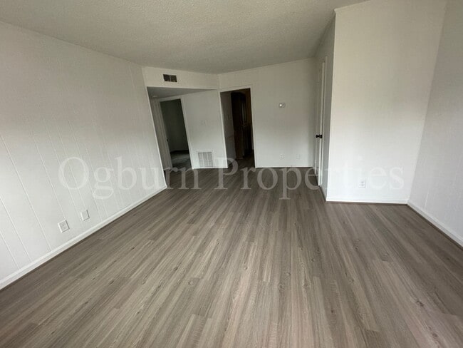 208 Mayberry Ave in Mount Airy, NC - Building Photo - Building Photo