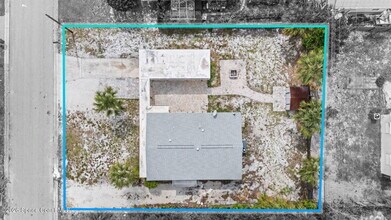 1688 Eisenhower Ave in Melbourne, FL - Building Photo - Building Photo