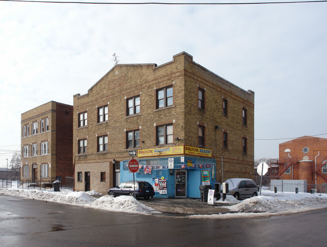 135 Brook St in Hartford, CT - Foto de edificio - Building Photo