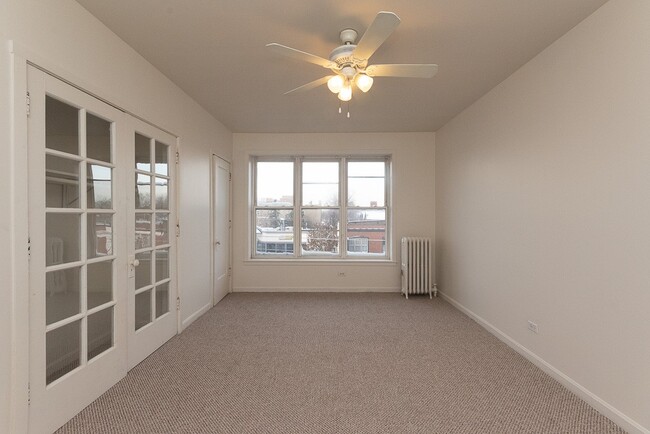 3947 W Irving Park Rd, Unit J08P