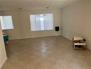 2905 Fox Ln in Poughkeepsie, NY - Foto de edificio - Building Photo