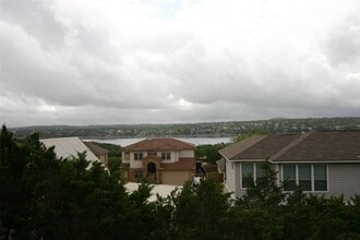 332 Southwind Rd in Lago Vista, TX - Building Photo - Building Photo