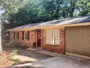 1009 Verdi Way in Clarkston, GA - Building Photo - Building Photo