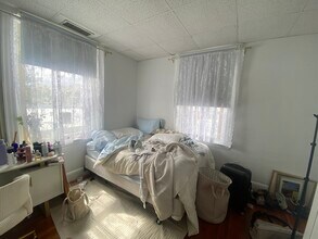 15 Woodbridge St, Unit 14 in Cambridge, MA - Foto de edificio - Building Photo