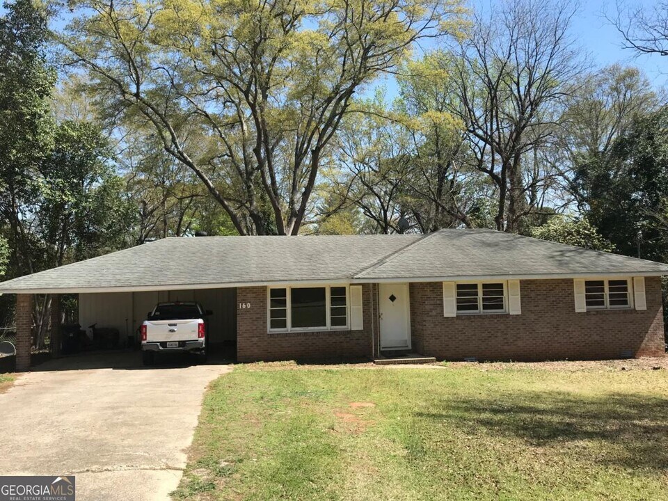 160 Brookwood Dr in Athens, GA - Building Photo