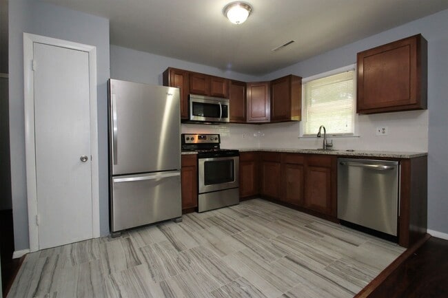 property at 39 High Top Cir