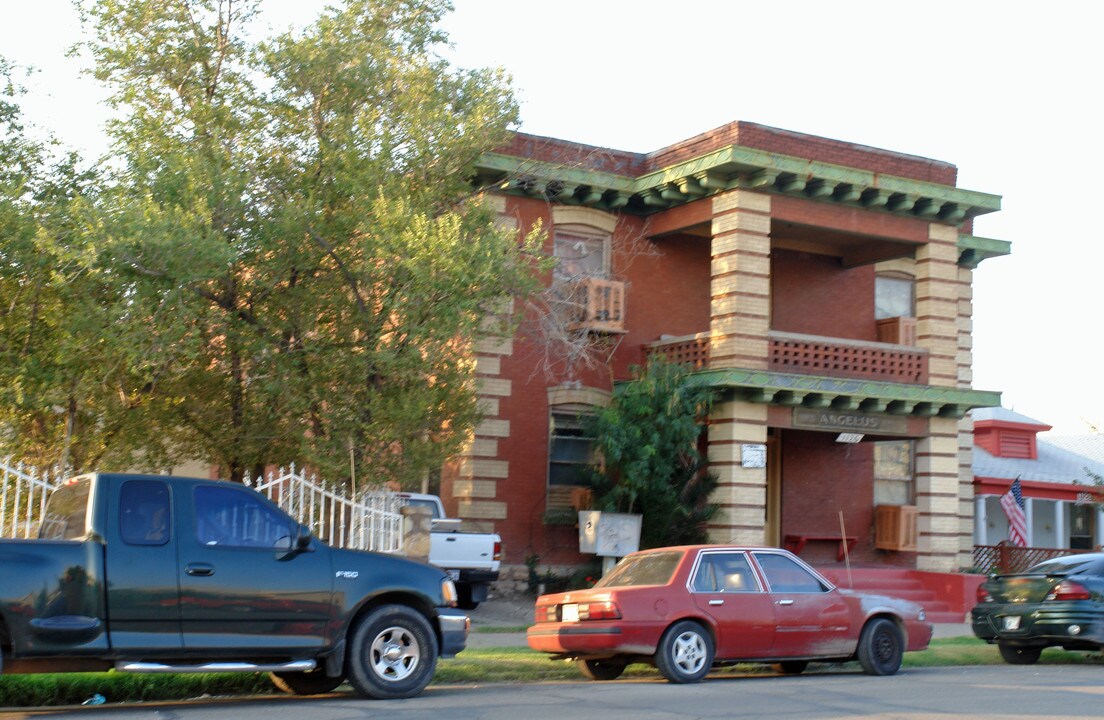 The Angelus Apartments in El Paso, TX - Foto de edificio