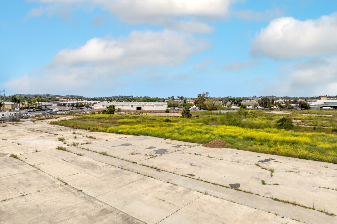 1023 Grand Ave in San Marcos, CA - Building Photo