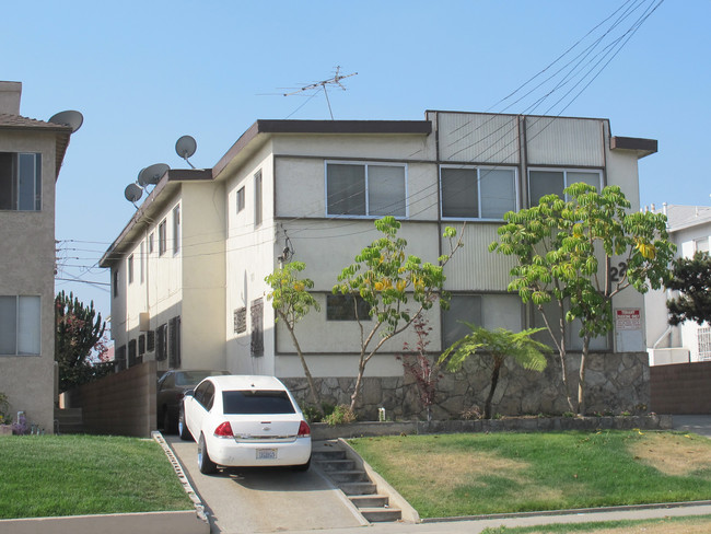 2278 W Adams Blvd in Los Angeles, CA - Building Photo - Building Photo