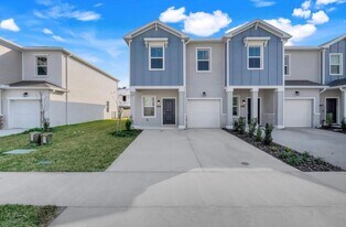 2550 Skyline Lp in Kissimmee, FL - Building Photo