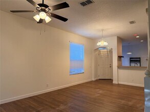 4212 Bismarck Palm Dr in Tampa, FL - Building Photo - Building Photo