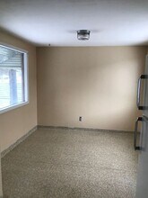 912 Wyoming St-Unit -912 in Rock Springs, WY - Foto de edificio - Building Photo
