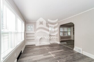 384 Grace Ave in Akron, OH - Building Photo - Building Photo