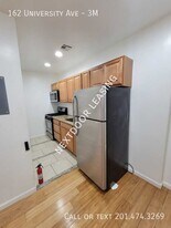 162 University Ave in Newark, NJ - Building Photo