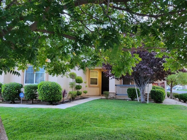 property at 2274 Purple Finch Ct