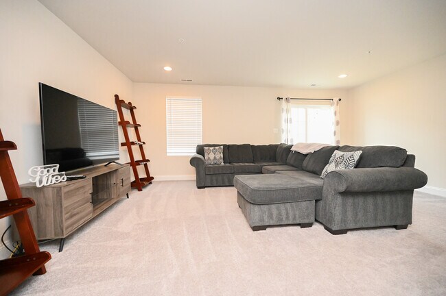 522 Calvert Way in Aberdeen, MD - Building Photo - Building Photo