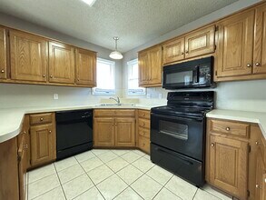 101 Utica Ave in Lubbock, TX - Building Photo - Building Photo