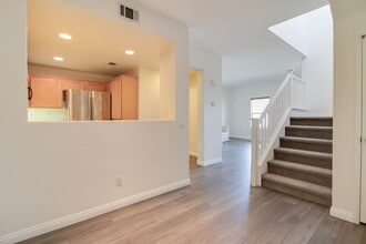 620 E Walnut St in Pasadena, CA - Building Photo - Building Photo