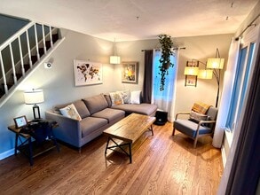 300 N 90th St in Milwaukee, WI - Building Photo - Building Photo